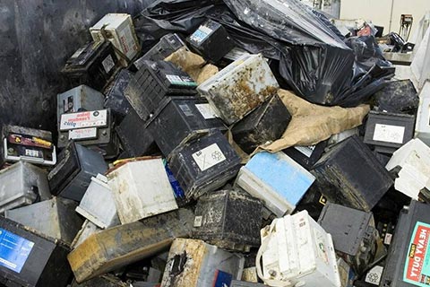 新会沙堆高价叉车蓄电池回收✔收废弃报废电池✔镍氢电池回收