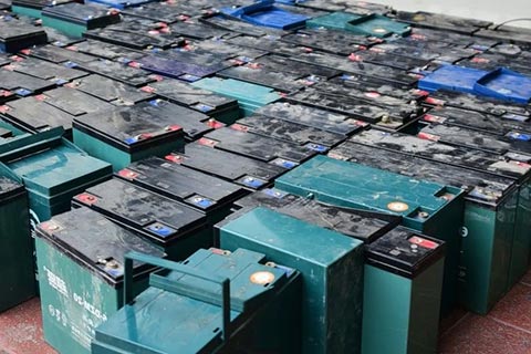 玉溪高价UPS蓄电池回收,上门回收废铅酸电池,报废电池回收